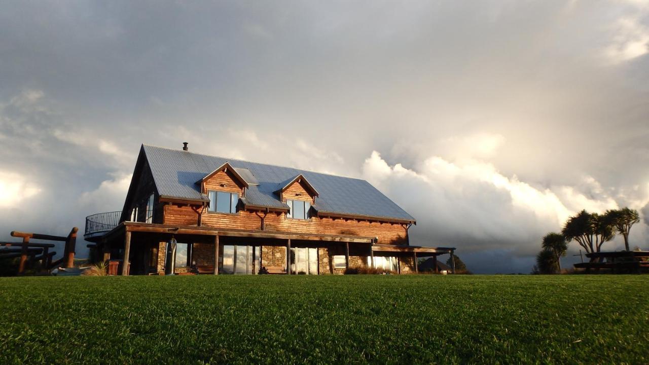 Tree House Lodge Bed & Breakfast Cheviot Exterior foto